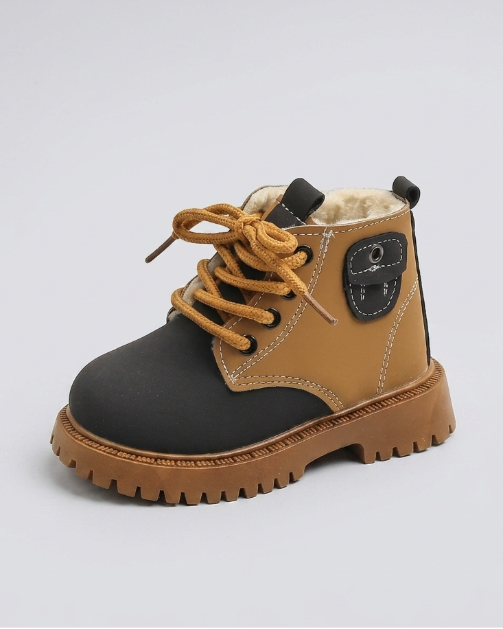 Zapato de invierno con forro suave y cálido, de diseño moderno en España