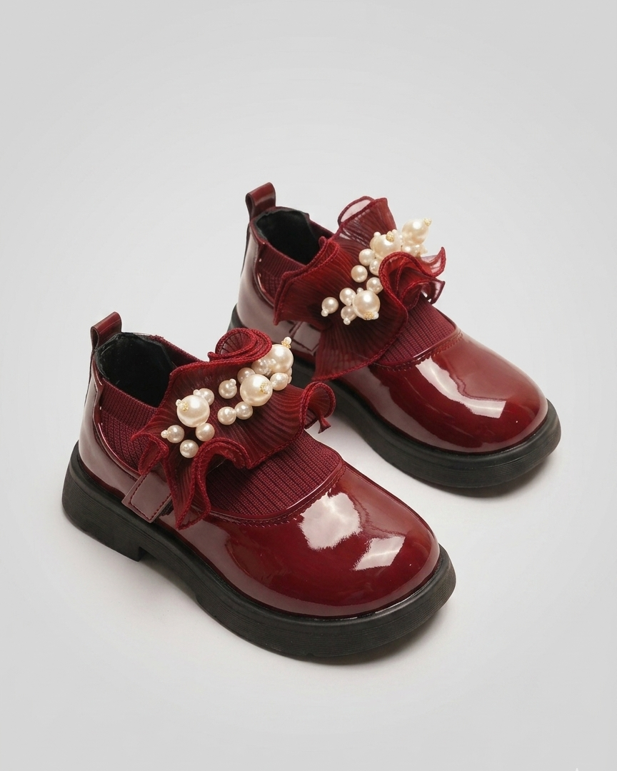 Zapato clásico brillante para niña en España