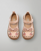 Zapato clásico de verano para niñas con bordado de flores en España