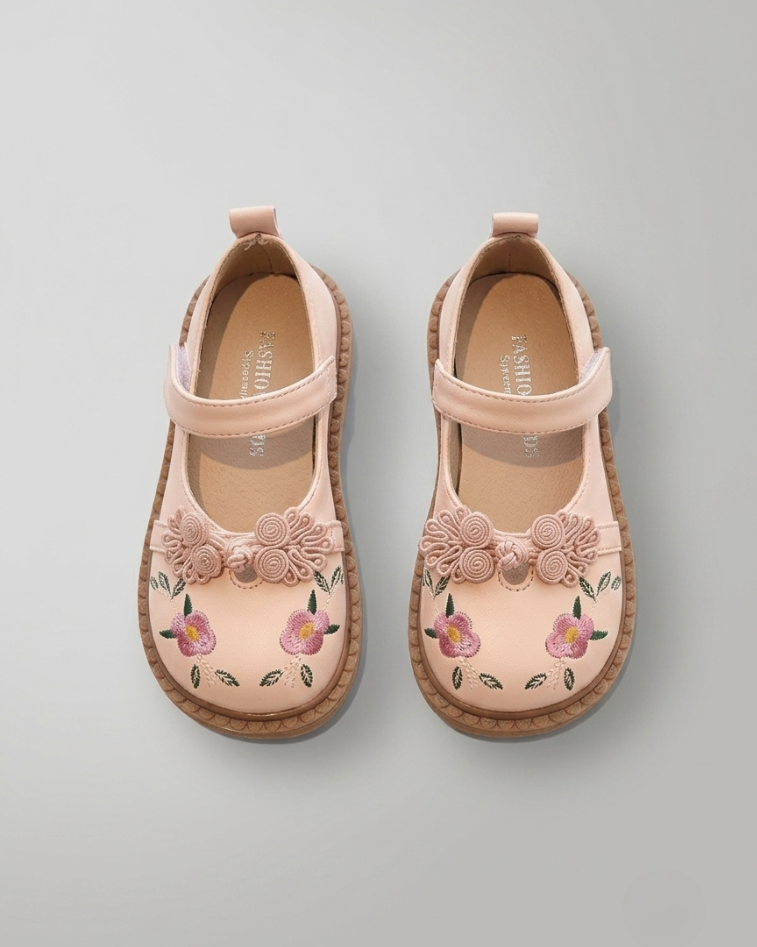 Zapato clásico de verano para niñas con bordado de flores en España