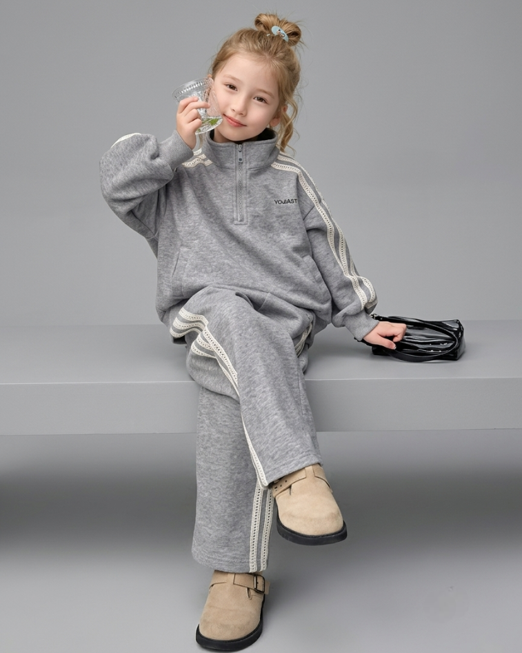 Conjunto deportivo niña otoño invierno 2 piezas con rayas laterales  en España