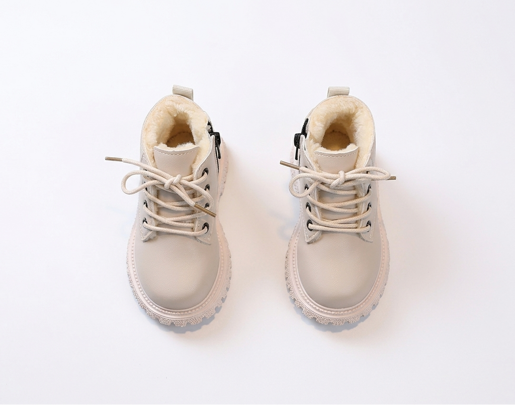 Botas de invierno con diseño práctico y resistente al frío en España