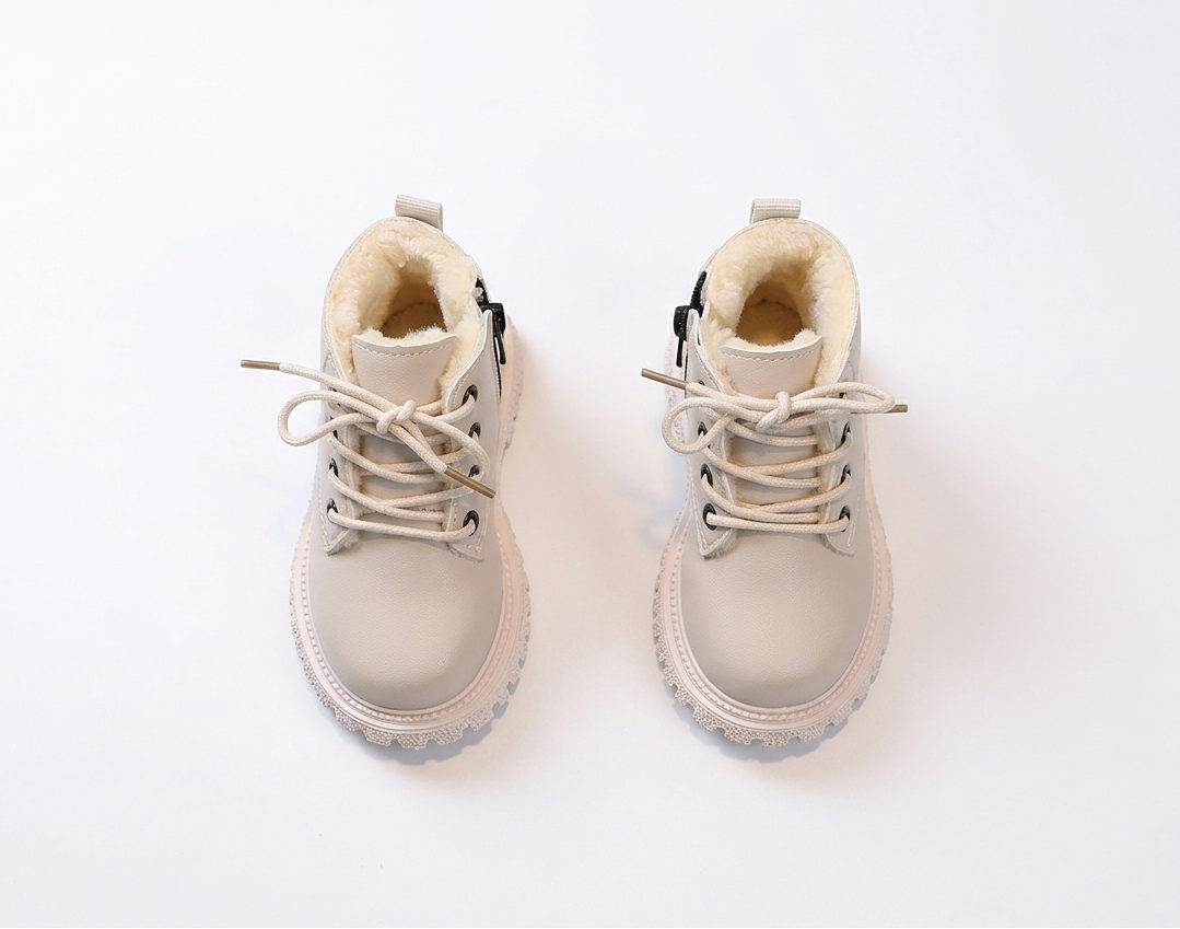 Botas de invierno con diseño práctico y resistente al frío en España