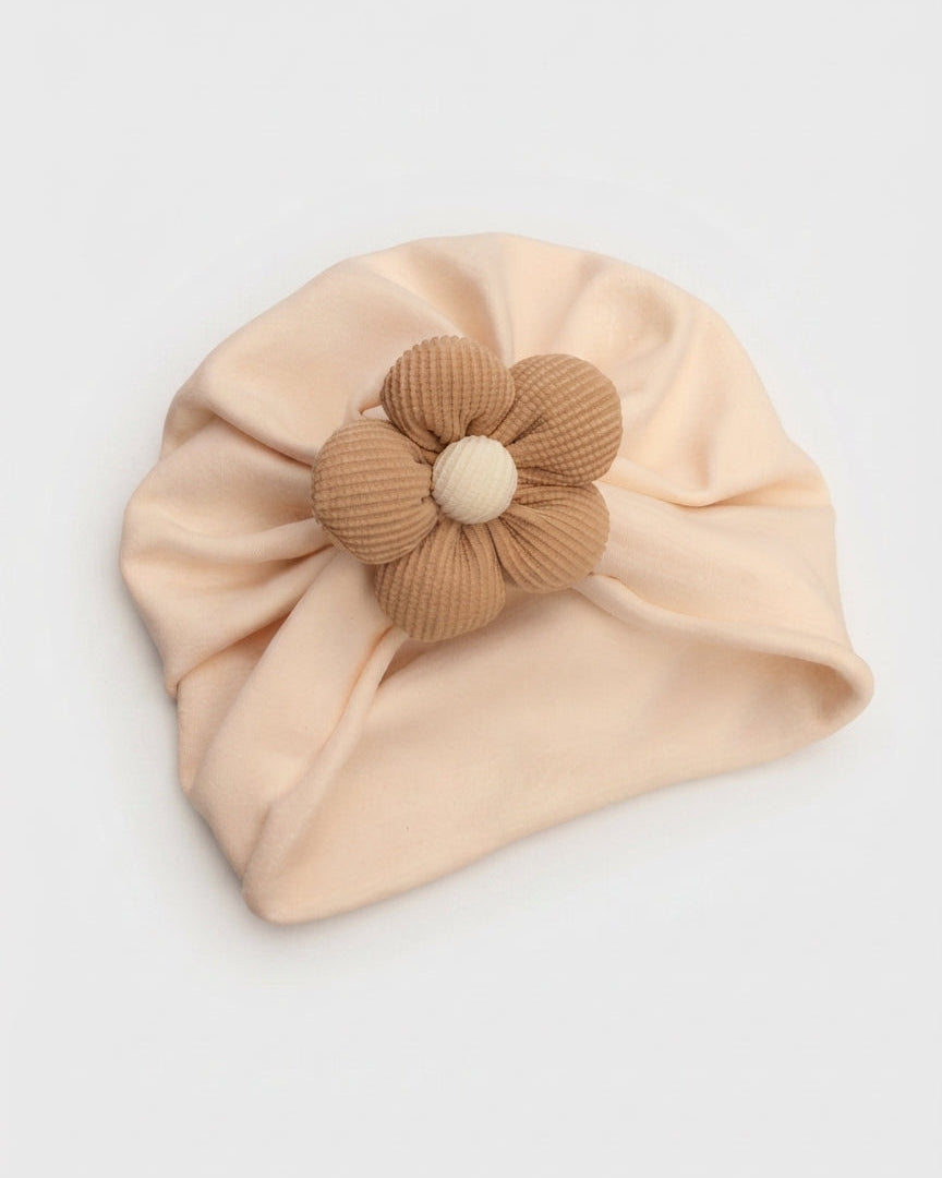 Set de calcetines y gorra para niñas con flores de tela