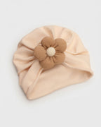 Set de calcetines y gorra para niñas con flores de tela