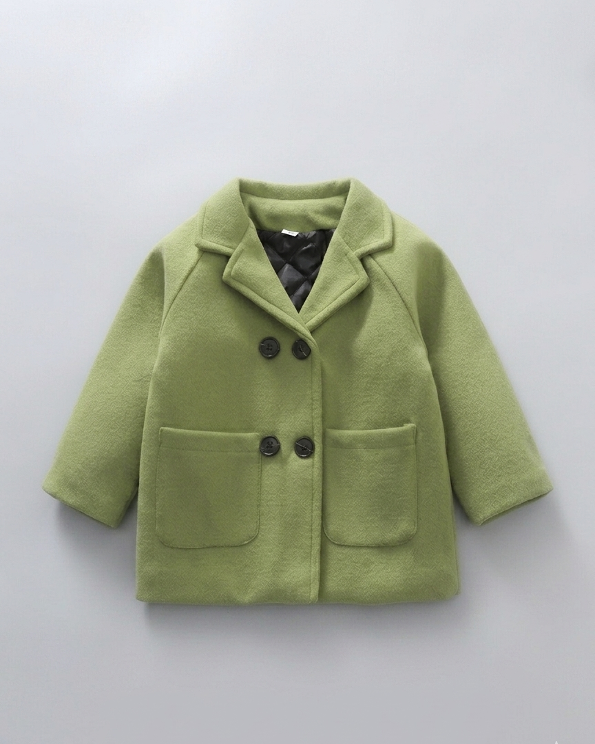 Abrigo de invierno infantil clásico elegante para niño y niña vista frontalAbrigo de invierno infantil clásico elegante para niño y niña vista frontal