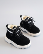 Zapatos de invierno cálidos para niños en España