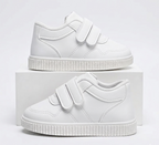 Zapato blanco de diseño moderno y ligero en España