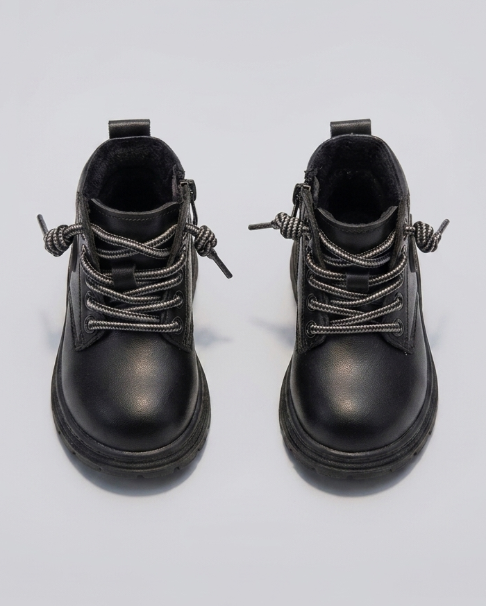 Botas para niños con forro interior cálido y suave y diseño moderno en España