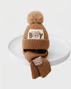 Conjunto de gorro y bufanda de invierno para niños – Calidez de lana y diseño cómodo.