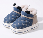 Zapato de invierno cálido con diseño moderno en España