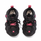 Zapatillas deportivas negras con detalles rosas, modernas para niñas en España