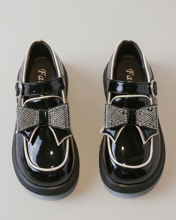 Zapato brillante para niñas con lazo elegante en España