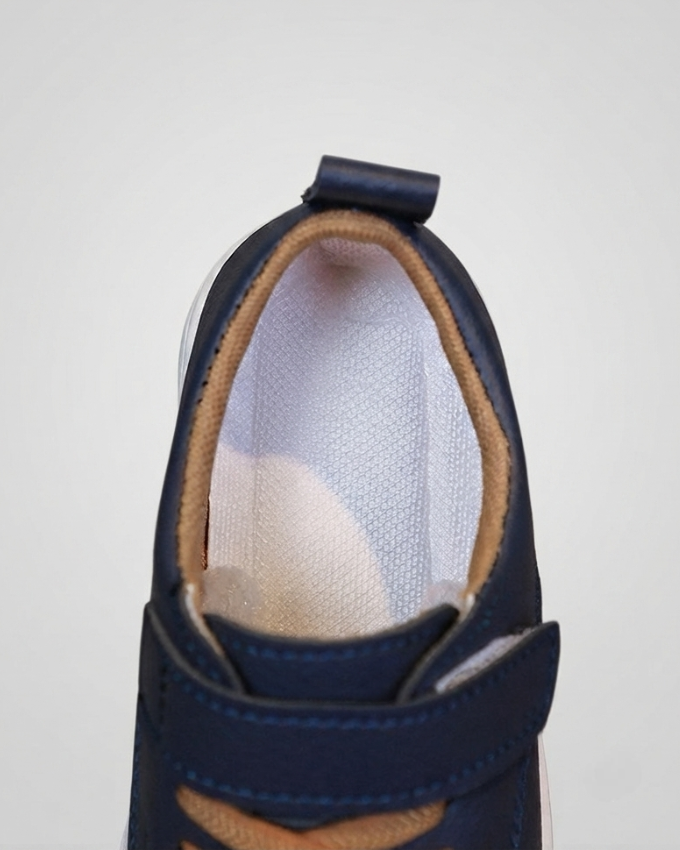 Zapato Clásico Niño Diseño Moderno