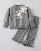 Conjunto niña invierno 2 piezas ropa niña: blusa tejida con flores y pantalón tejido acanalado en España