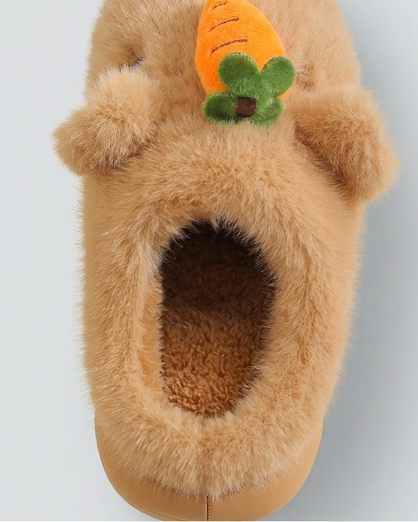 Pantufla de invierno cálida con diseño de dibujos animados en España