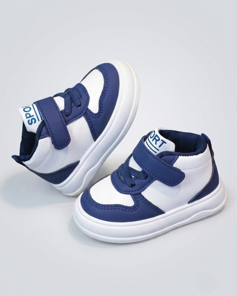 Zapatillas deportivas modernas para niños en España