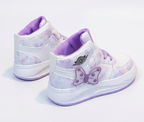 Zapatillas deportivas para niñas con diseño moderno en España