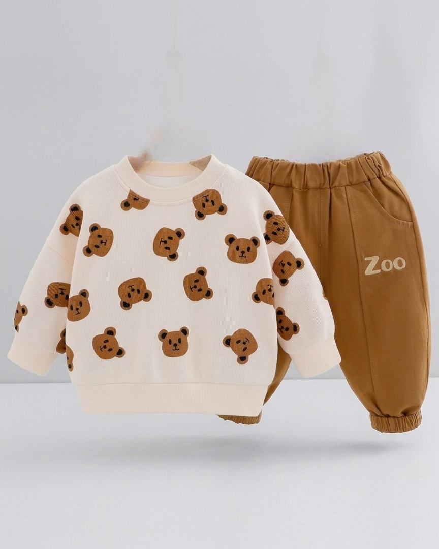 Cómodo conjunto de dos piezas: sudadera y pantalón cómodo de algodón.