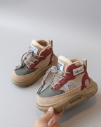 Zapato de invierno cálido con diseño moderno en España