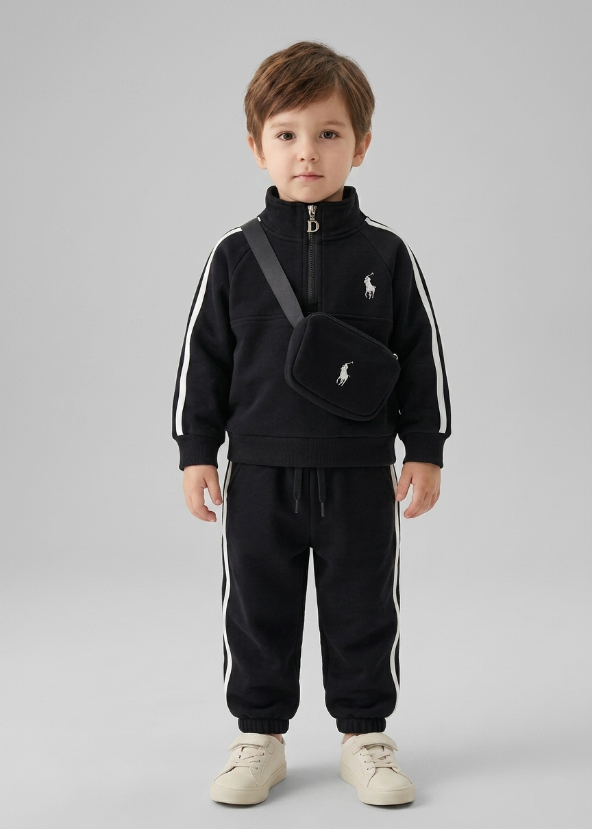 Conjunto deportivo niño con sudadera, pantalón y mochila pequeña en España