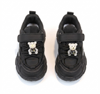 Zapato negro moderno para niños en España