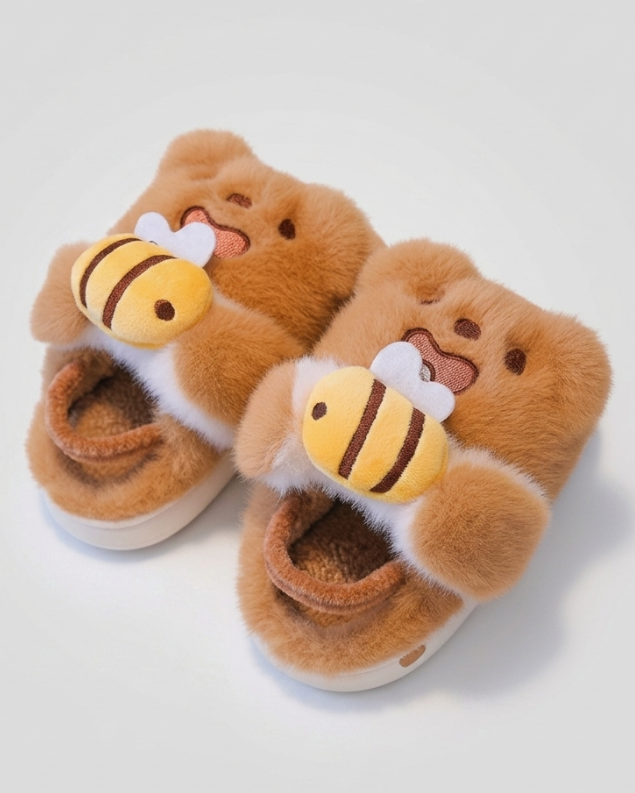 Pantuflas de invierno cálidas con diseño de dibujos animados en España