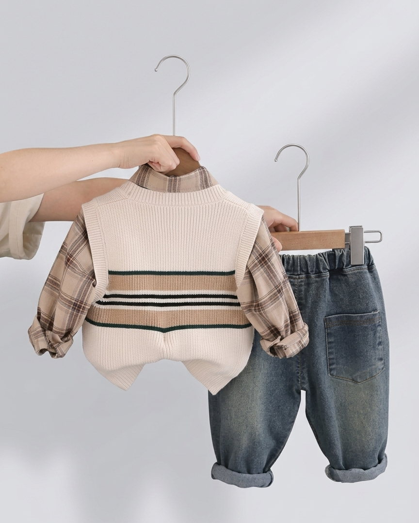 Conjunto bebé niño 3 piezas ropa infantil: camisa cuadros, chaleco lana y pantalón vaquero en España