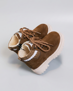 Zapatos de invierno cálidos para niños en España