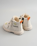 Botas Niña Flores Bordadas Invierno