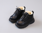 Botas de invierno con diseño práctico y resistente al frío en España