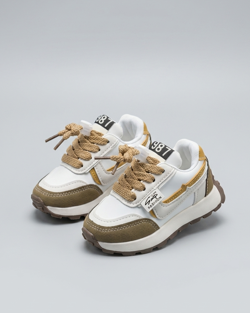 Zapatillas deportivas modernas para niños en España