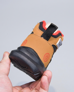 Zapato de invierno cálido con diseño moderno en España
