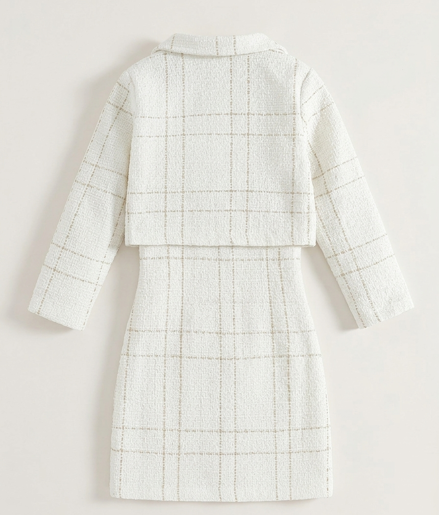 Conjunto de Tweed Marfil y Oro con Botones de Perla