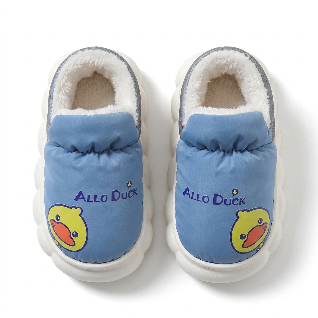 Botas de invierno con forro de piel cálida y diseño de dibujos animados vista lateral