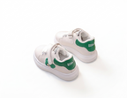 Zapato deportivo con diseño clásico en España