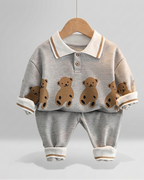 Conjunto 2 piezas bebé niño invierno con estampado de dibujos animados y ositos vista frontal