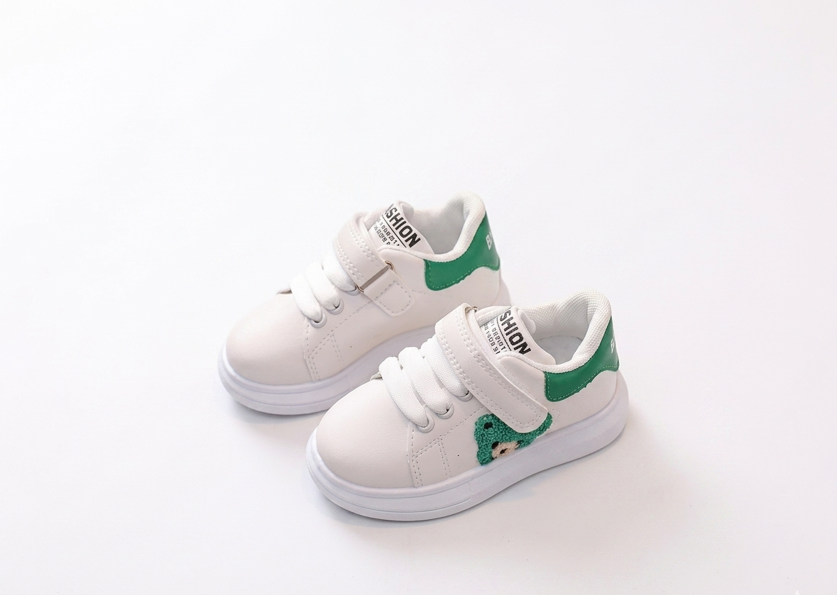 Zapato deportivo con diseño clásico en España