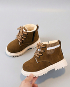Zapatos de invierno cálidos para niños en España