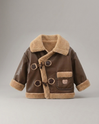 Chaqueta de invierno niño y niña estilo cuero con forro sherpa cálido vista completa