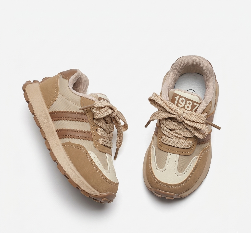 Zapato con diseño deportivo moderno para niños en España