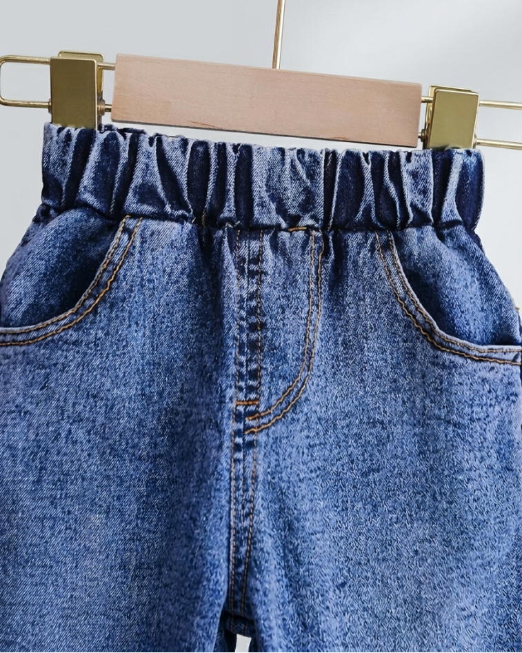 Conjunto niña 2 piezas: blusa tejida con cuello decorado y pantalón vaquero elegante en España