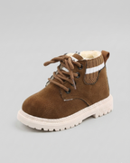 Zapatos de invierno cálidos para niños en España