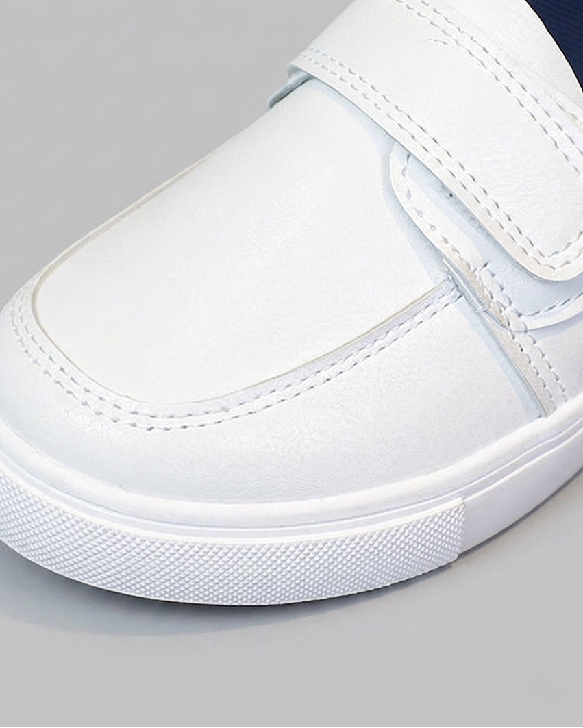 Zapato Clásico Niño Diseño Moderno