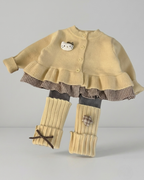 Conjunto niña invierno 2 piezas cárdigan de punto y falda estampada ,destacada para looks elegantes y sencillos en España
