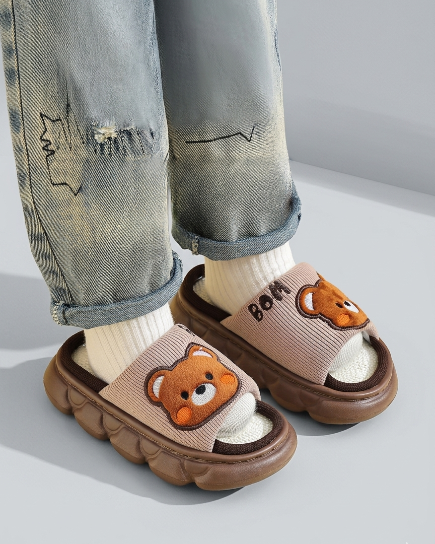 Sandalias con diseño de caricatura en España