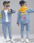 Conjunto vaquero niño 3 piezas: chaqueta vaquera, sudadera con capucha y pantalón vaquero, ropa niño streetwear en España