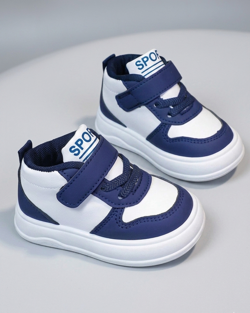 Zapatillas deportivas modernas para niños en España