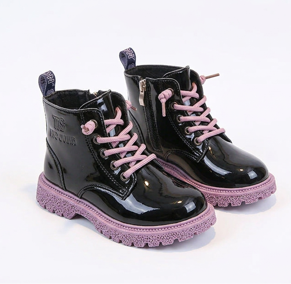 Bota de invierno brillante con estilo moderno para niños en España