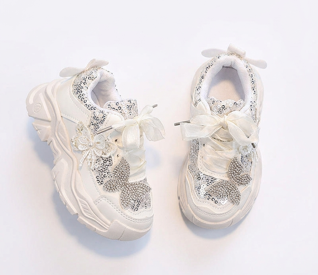 Zapatillas cálidas con diseño moderno para niños en España